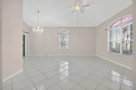 7004 Galleon Cove Circle Riviera Beach FL 33418