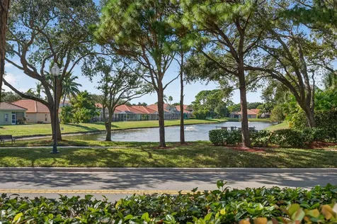 7004 Galleon Cove Circle Riviera Beach FL 33418