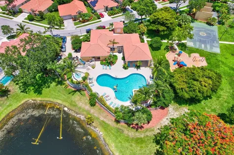 7004 Galleon Cove Circle Riviera Beach FL 33418