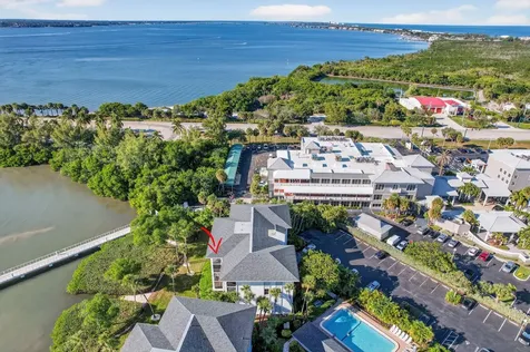 390 Ne Edgewater Drive Stuart FL 34996