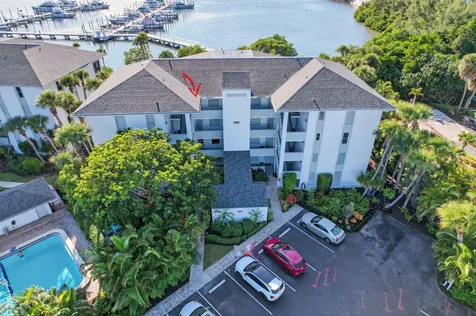 390 Ne Edgewater Drive Stuart FL 34996