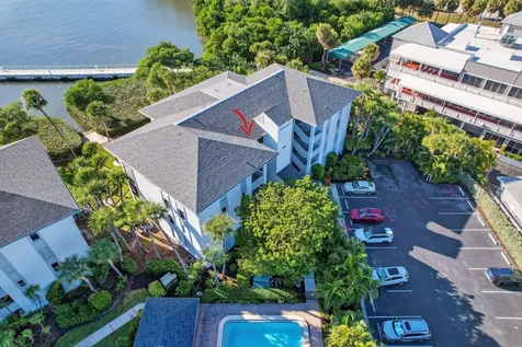 390 Ne Edgewater Drive Stuart FL 34996