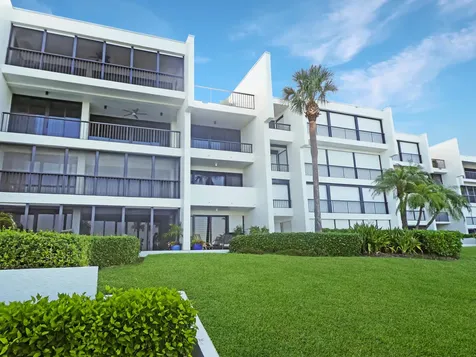 2818 Se Dune Drive Stuart FL 34996