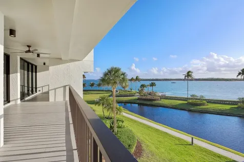 2818 Se Dune Drive Stuart FL 34996