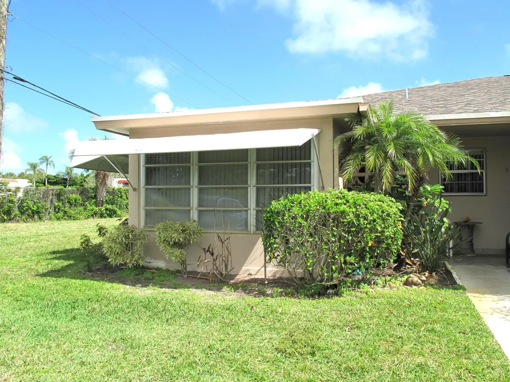 1295 High Point Place Delray Beach FL 33445
