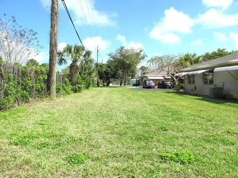 1295 High Point Place Delray Beach FL 33445