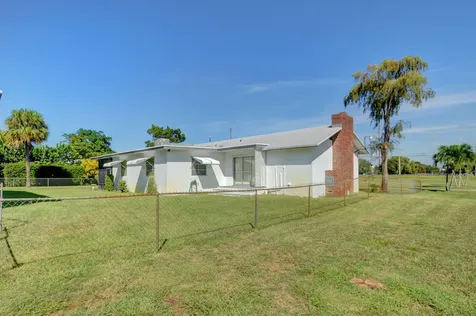 6698 Belvedere Road West Palm Beach FL 33413
