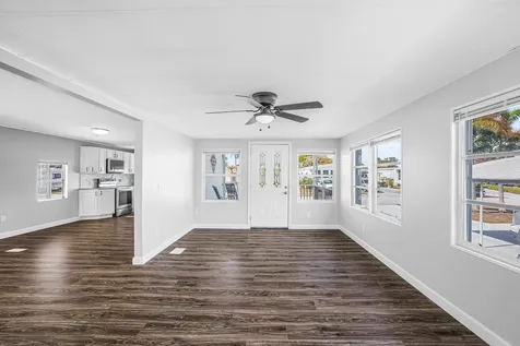 8301 Se Skylark Avenue Hobe Sound FL 33455