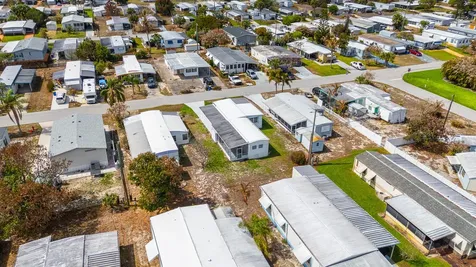 8301 Se Skylark Avenue Hobe Sound FL 33455