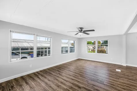 8301 Se Skylark Avenue Hobe Sound FL 33455