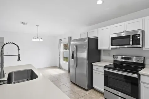 1741 Se Sandia Drive Port Saint Lucie FL 34983