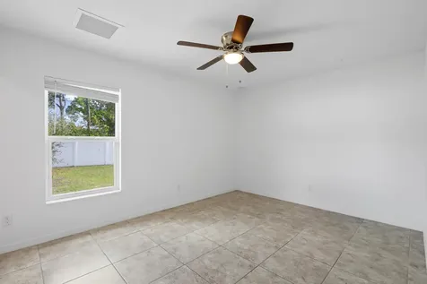 1741 Se Sandia Drive Port Saint Lucie FL 34983