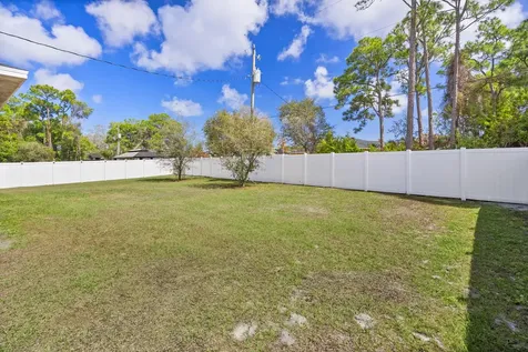 1741 Se Sandia Drive Port Saint Lucie FL 34983