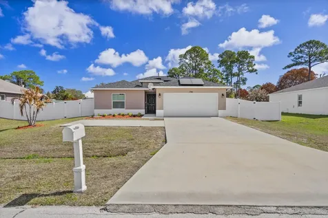 1741 Se Sandia Drive Port Saint Lucie FL 34983