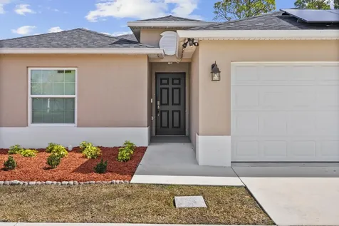 1741 Se Sandia Drive Port Saint Lucie FL 34983