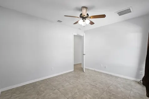 1741 Se Sandia Drive Port Saint Lucie FL 34983