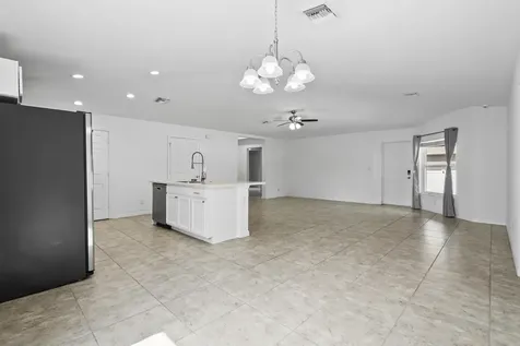 1741 Se Sandia Drive Port Saint Lucie FL 34983