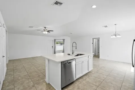1741 Se Sandia Drive Port Saint Lucie FL 34983