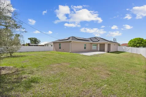 1741 Se Sandia Drive Port Saint Lucie FL 34983