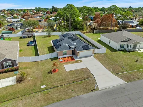 1741 Se Sandia Drive Port Saint Lucie FL 34983