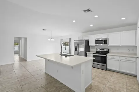 1741 Se Sandia Drive Port Saint Lucie FL 34983