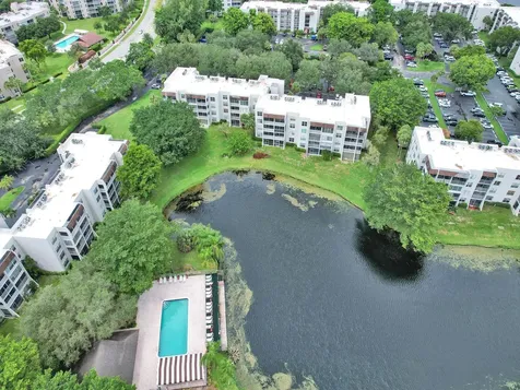 9340 Lagoon Place Davie FL 33324