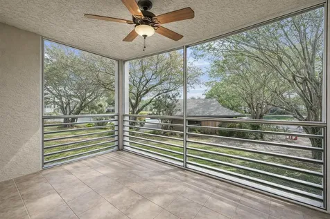9340 Lagoon Place Davie FL 33324