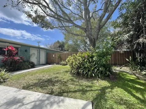 701 SE 4th Street Boynton Beach FL 33435