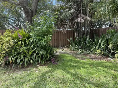 701 SE 4th Street Boynton Beach FL 33435