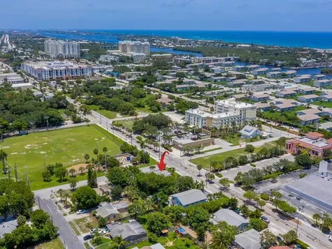 701 SE 4th Street Boynton Beach FL 33435