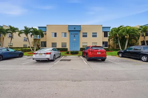 888 Flanders Delray Beach FL 33484