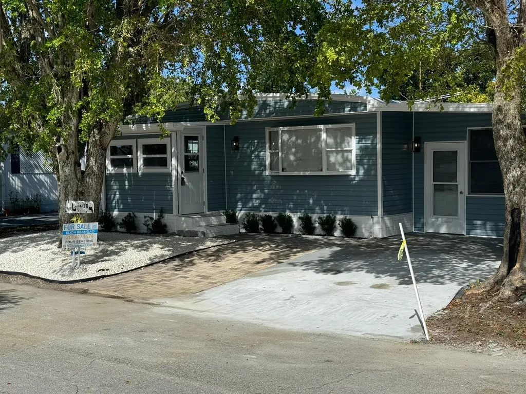 5010 Nw 2nd Avenue Deerfield Beach FL 33064