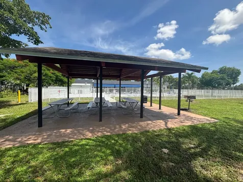 5010 Nw 2nd Avenue Deerfield Beach FL 33064