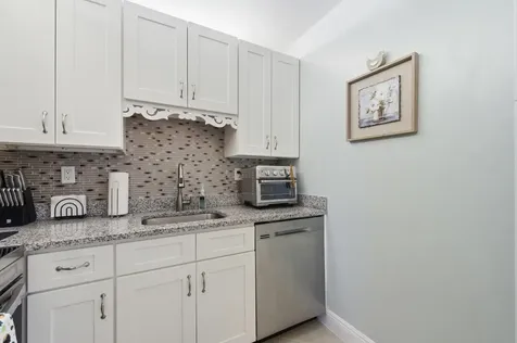 815 Flanders Q Delray Beach FL 33484