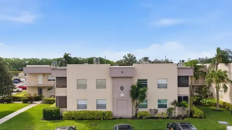 815 Flanders Q Delray Beach FL 33484