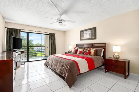 5751 Camino Del Sol Boca Raton FL 33433