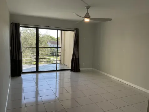 5751 Camino Del Sol Boca Raton FL 33433