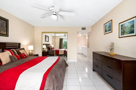 5751 Camino Del Sol Boca Raton FL 33433