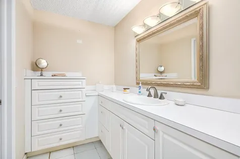 5751 Camino Del Sol Boca Raton FL 33433