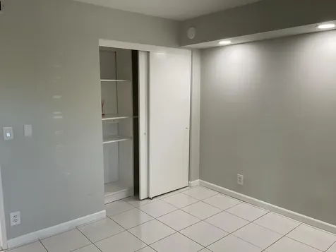 5751 Camino Del Sol Boca Raton FL 33433