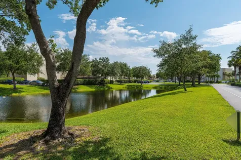 5751 Camino Del Sol Boca Raton FL 33433