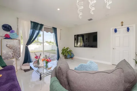 128 Broward Avenue Greenacres FL 33463