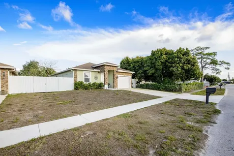 128 Broward Avenue Greenacres FL 33463