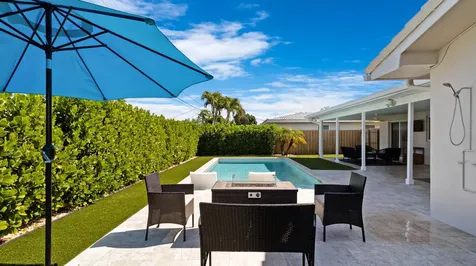 2119 Ne 56th Place Fort Lauderdale FL 33308