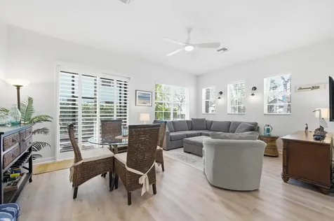 554 Tomahawk Court Palm Beach Gardens FL 33410