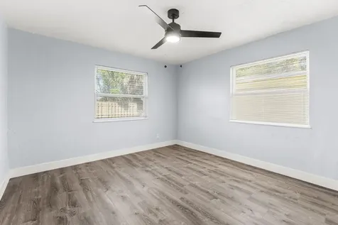 656 W 6th Street Riviera Beach FL 33404