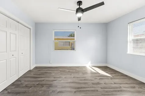 656 W 6th Street Riviera Beach FL 33404