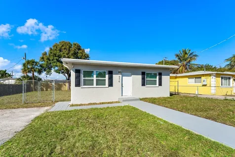 656 W 6th Street Riviera Beach FL 33404