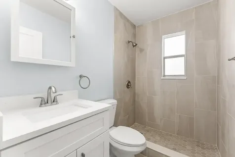 656 W 6th Street Riviera Beach FL 33404