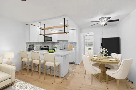 247 Ventnor R Deerfield Beach FL 33442